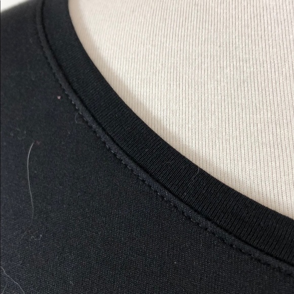 Black long basic tunic length t-shirt - Picture 3 of 4